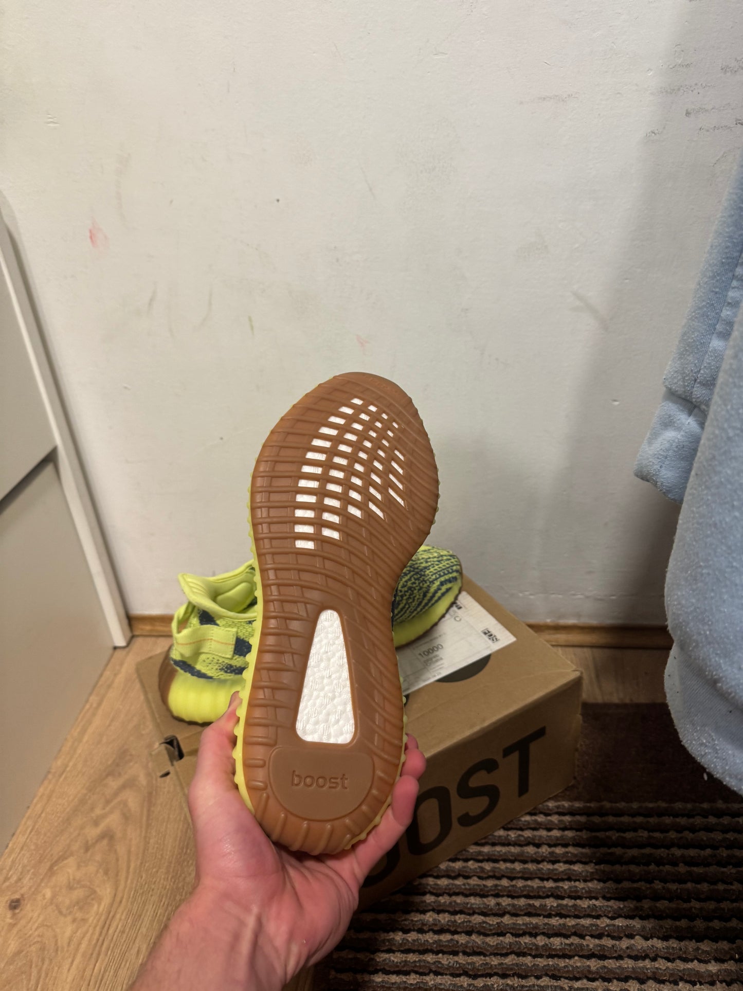 Yeezy 350 Semi Frozen Yellow Broj 45(Odmah dostupno)