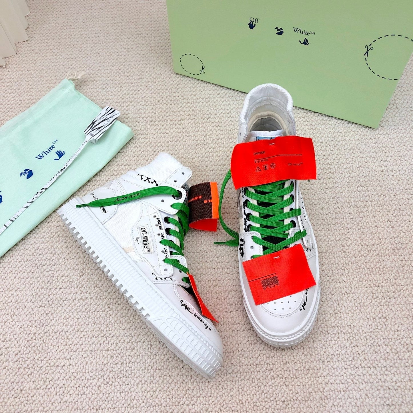 OFF-WHITE Court