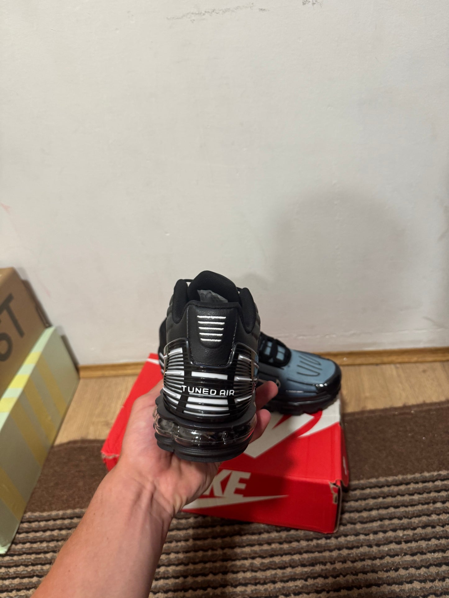Nike Air max Plus 3 Broj 43(Odmah dostupno)