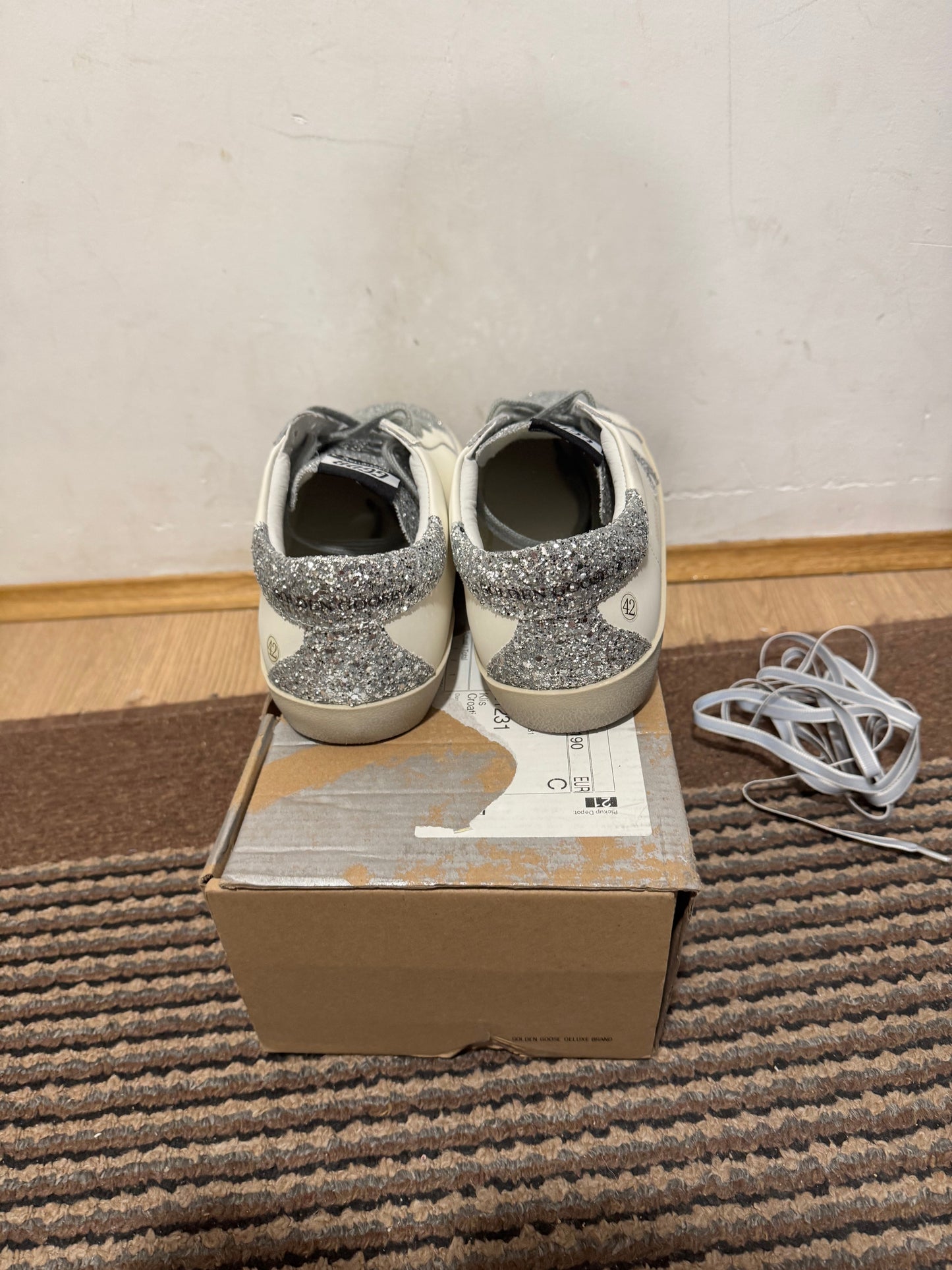 Golden Goose Broj 38,43(Odmah dostupno)