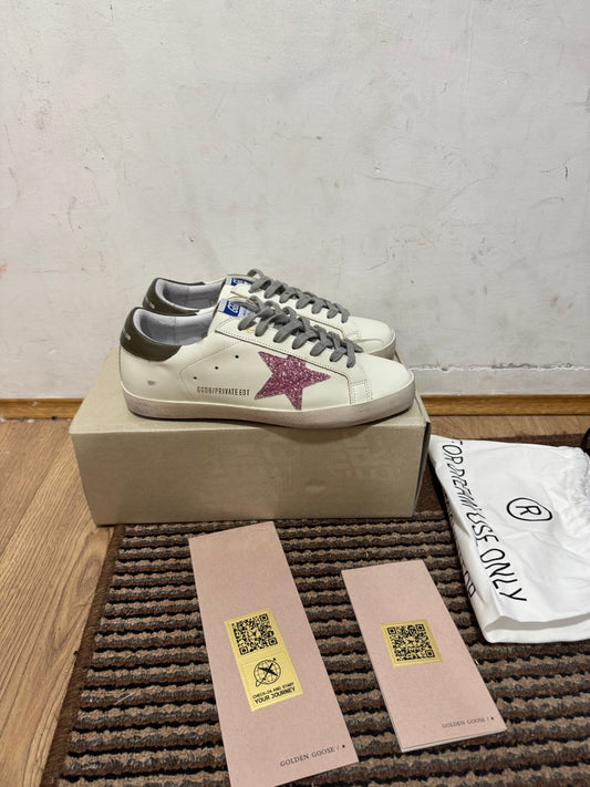 Golden Goose Broj 40(Odmah dostupno)