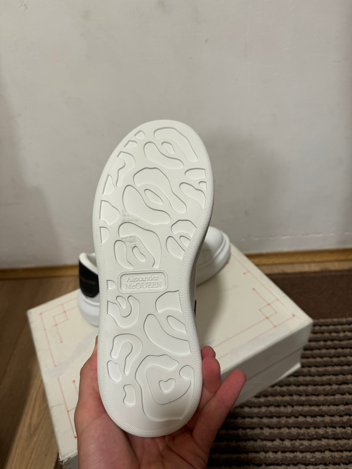 Alexander McQueen Broj 36(Odmah Dostupno)