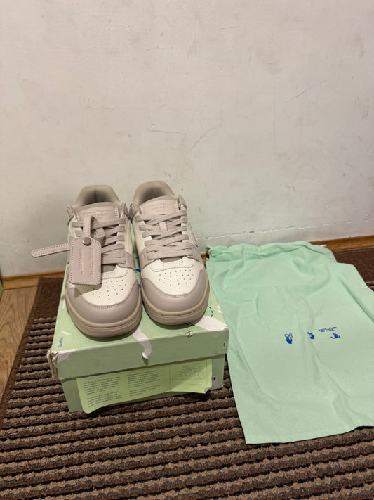 Off White Out of Office Broj 38(Odmah dostupno)