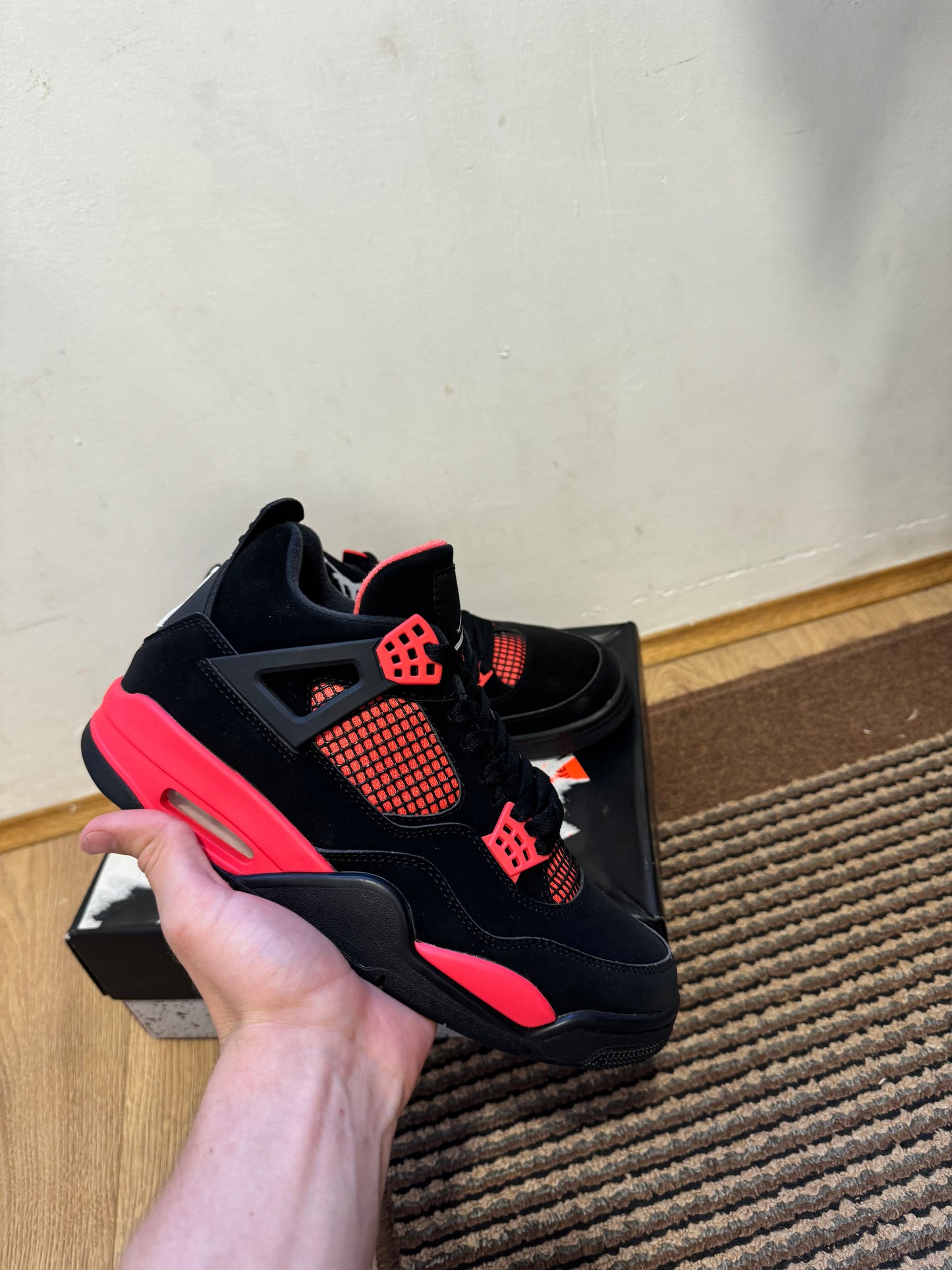 Jordan 4 Red Thunder Broj 47(Odmah dostupno)
