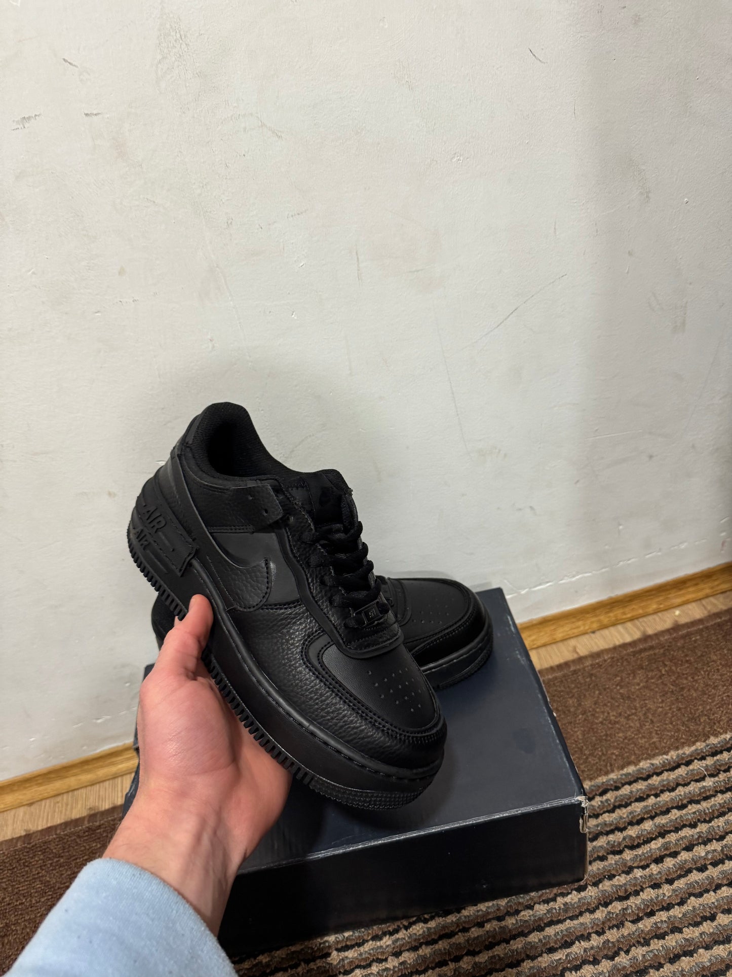 Nike Air Force Broj 40 (Odmah dostupno)