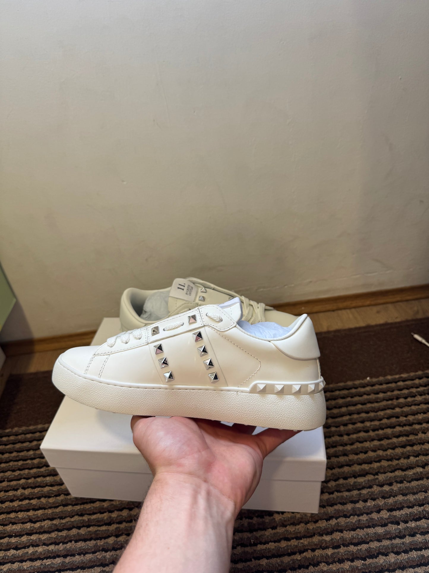 Valentino Broj 42(Odmah dostupno)