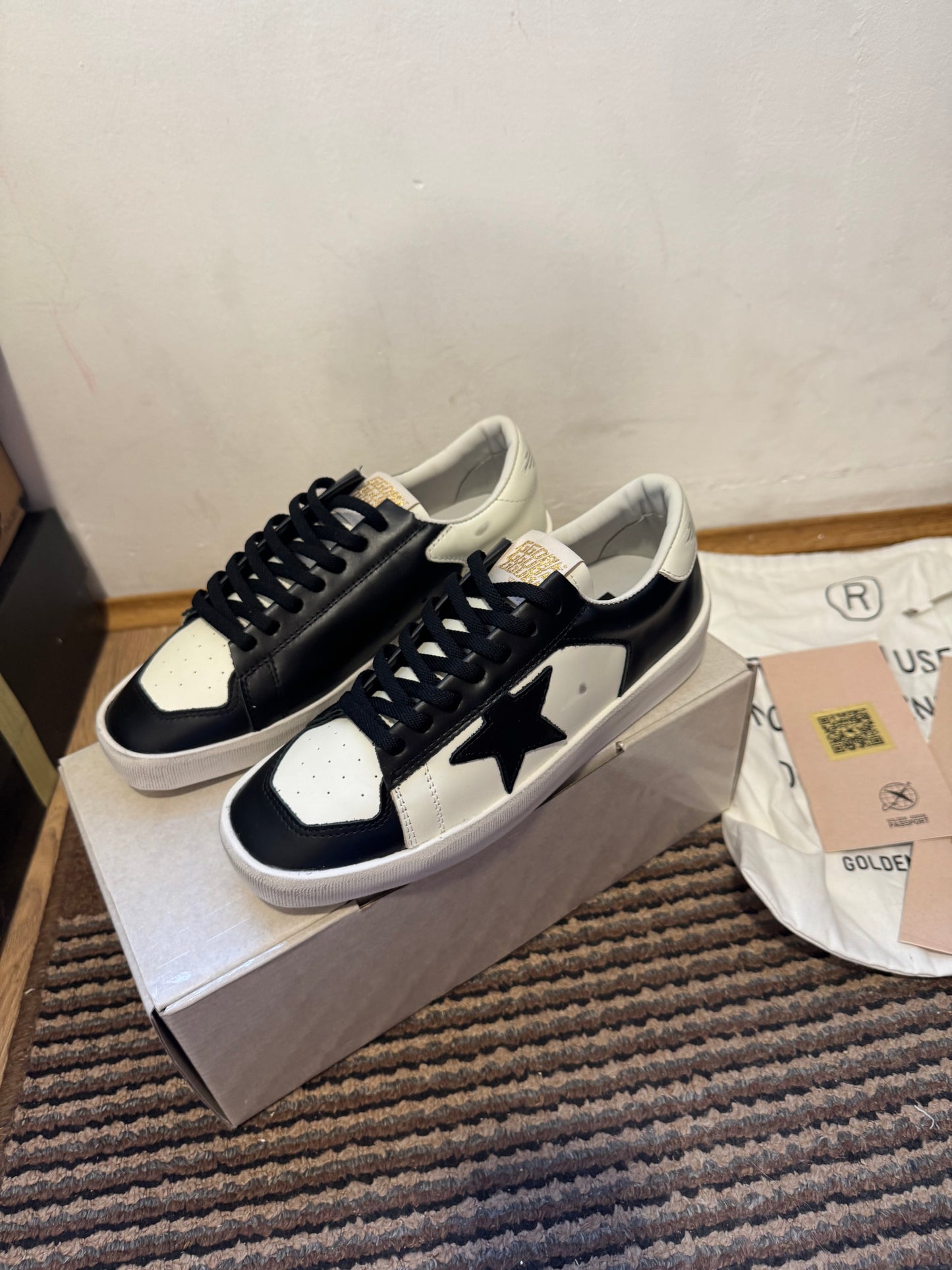 Golden Goose Broj 40(Odmah dostupno)