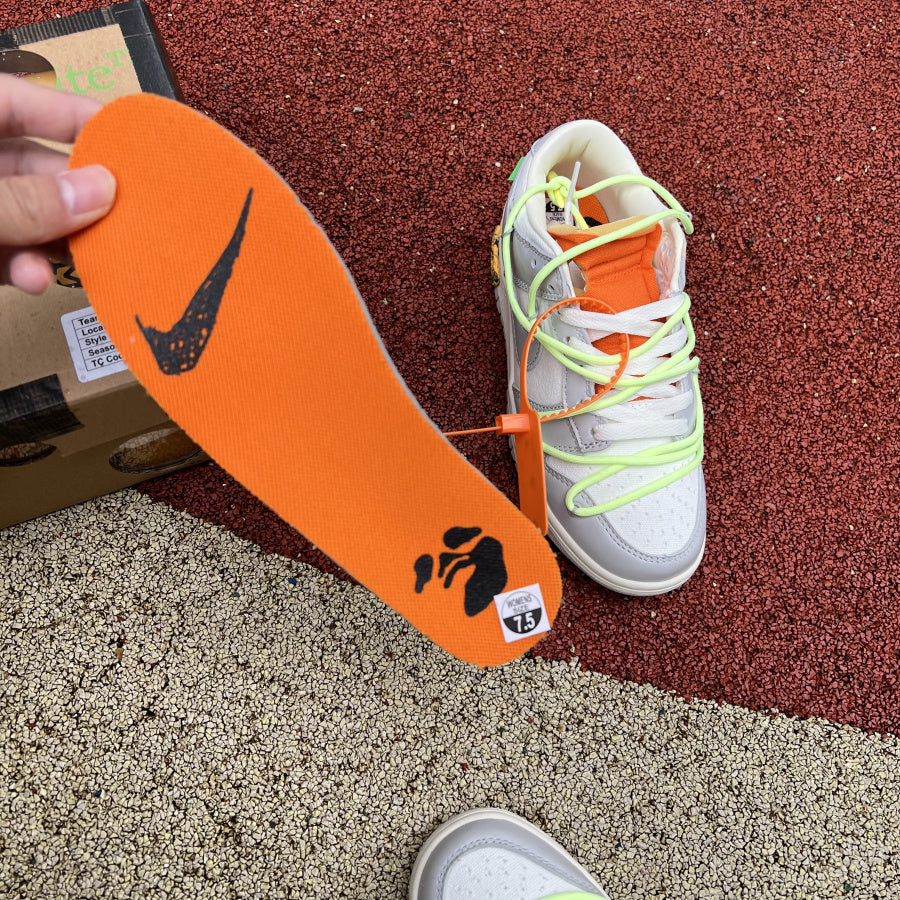 Off white dunk low lot 43