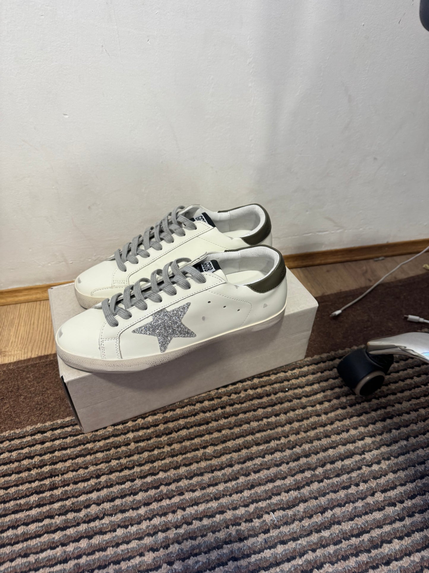 Golden Goose Broj 38,41(Odmah dostupno)