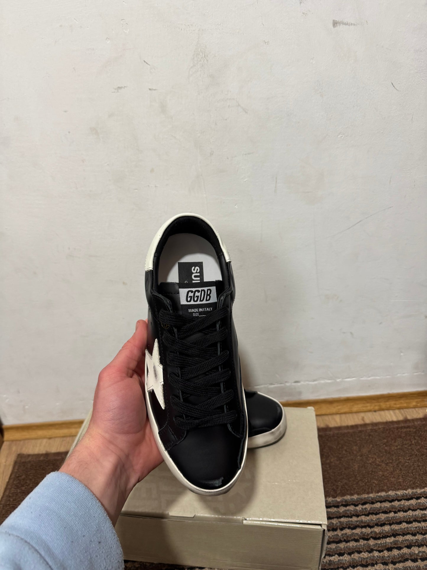 Golden Goose Broj 42,45(Odmah dostupno)