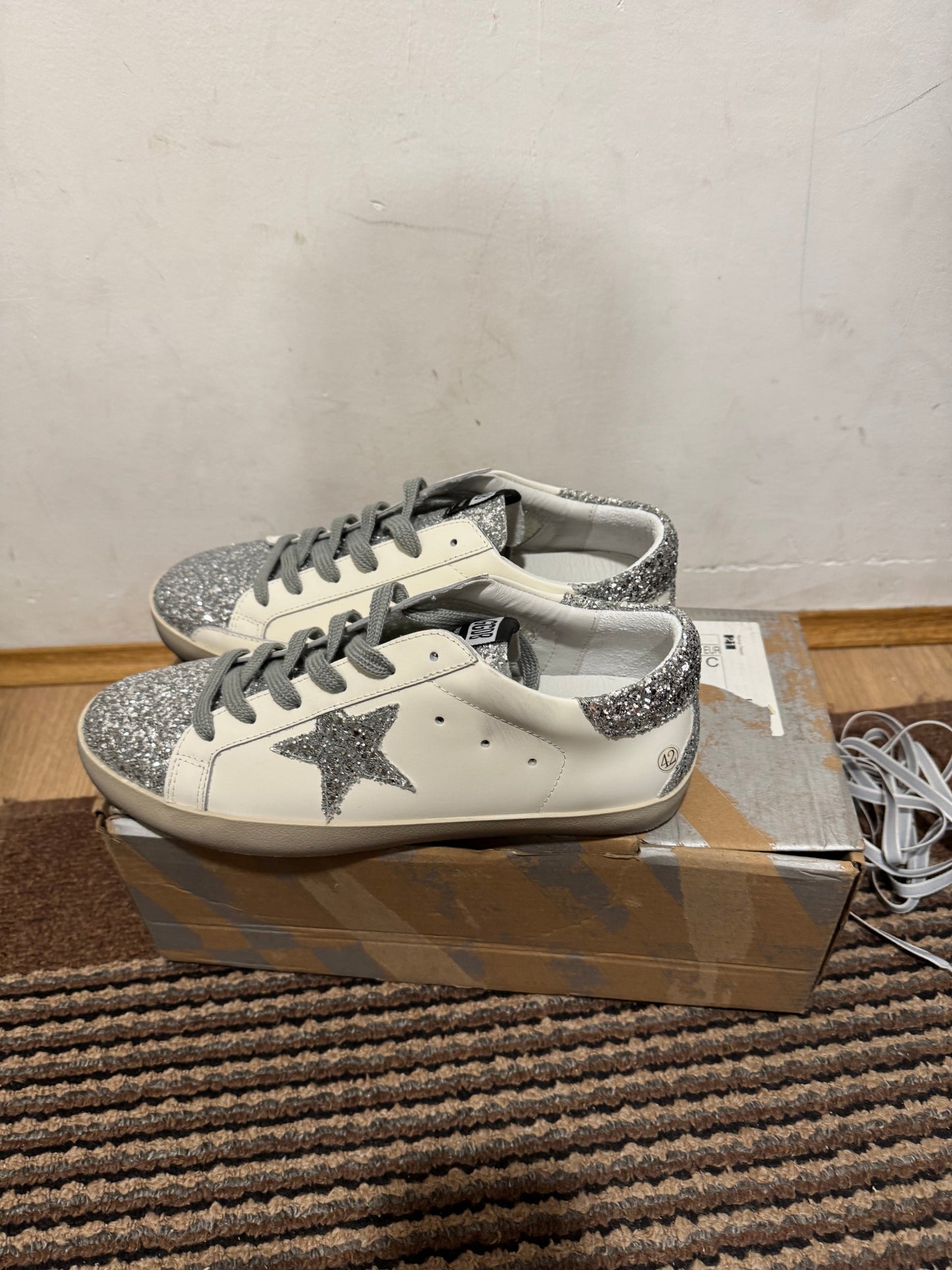 Golden Goose Broj 38,43(Odmah dostupno)