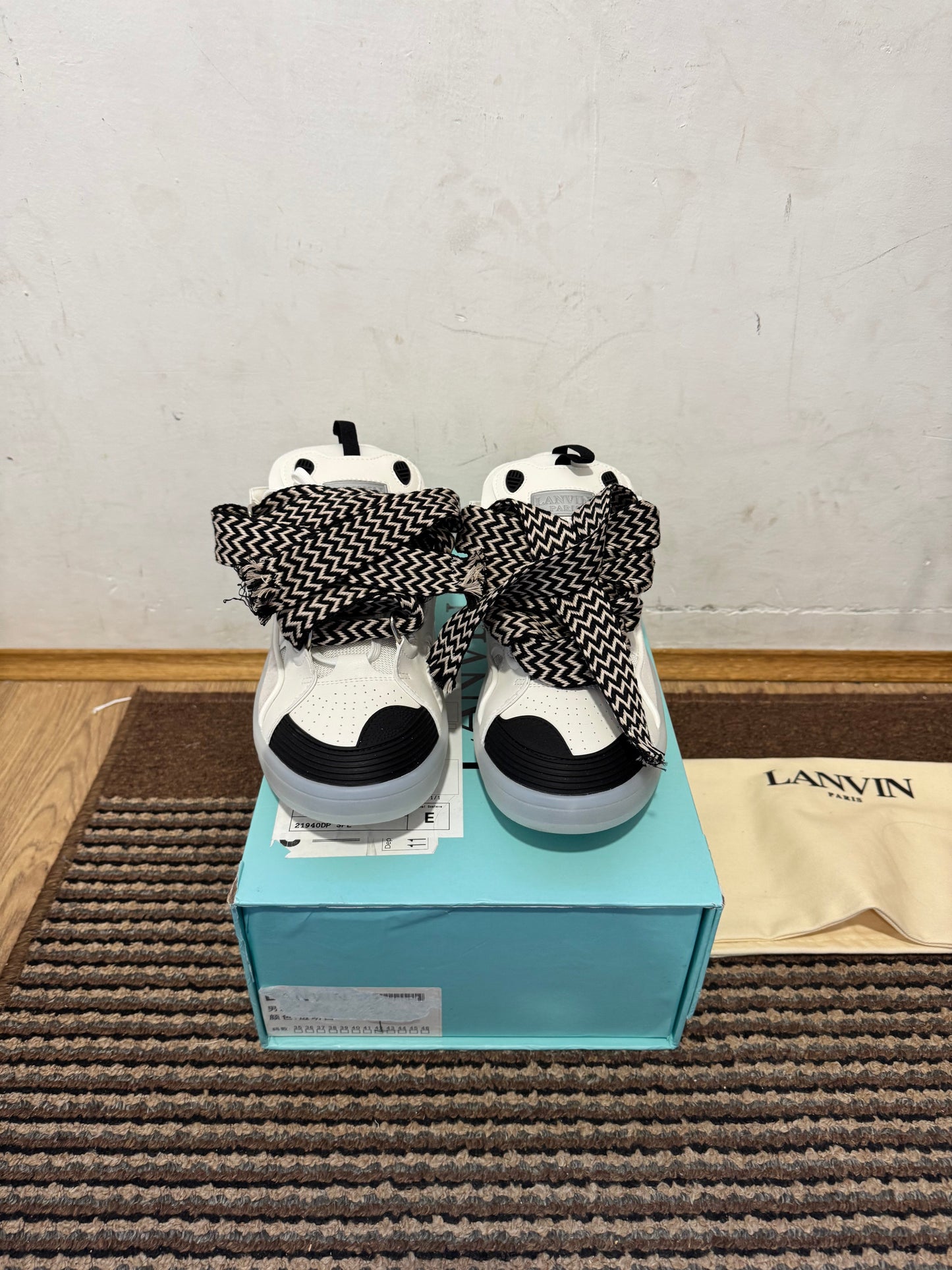 Lanvin Broj 42(Odmah dostupno)