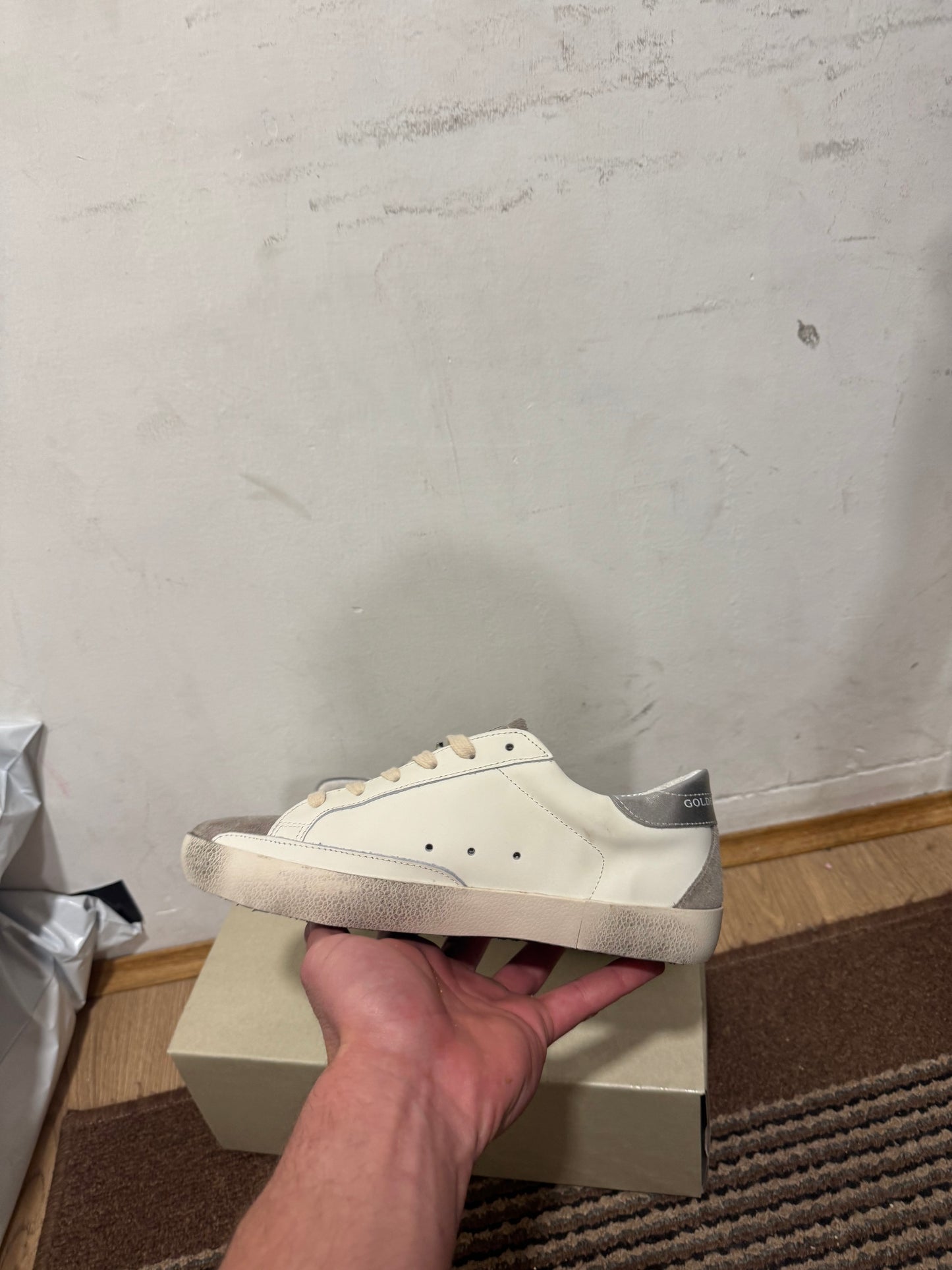 Golden Goose Broj 40(Odmah dostupno)