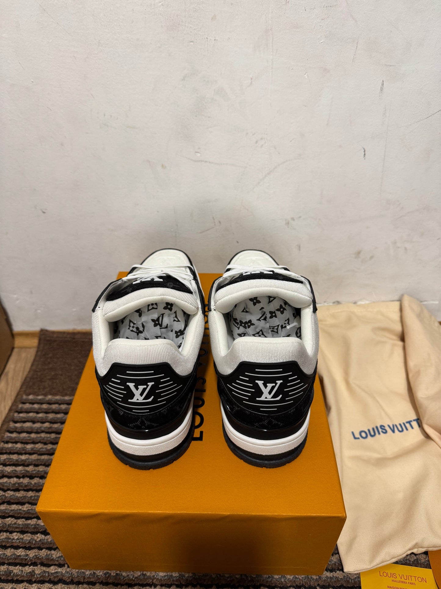 Lv Trainer Broj 38,39(Odmah dostupno)