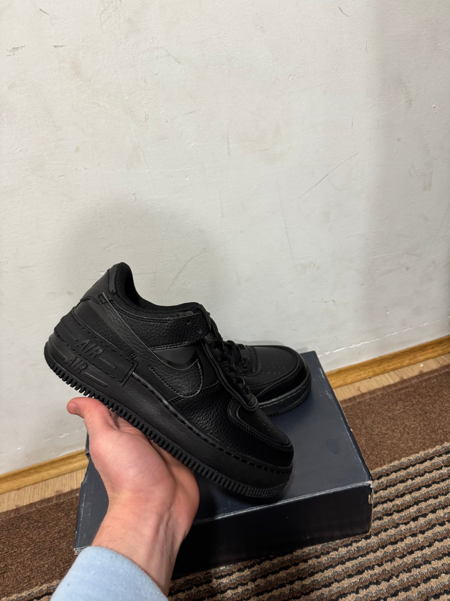 Nike Air Force Broj 40 (Odmah dostupno)