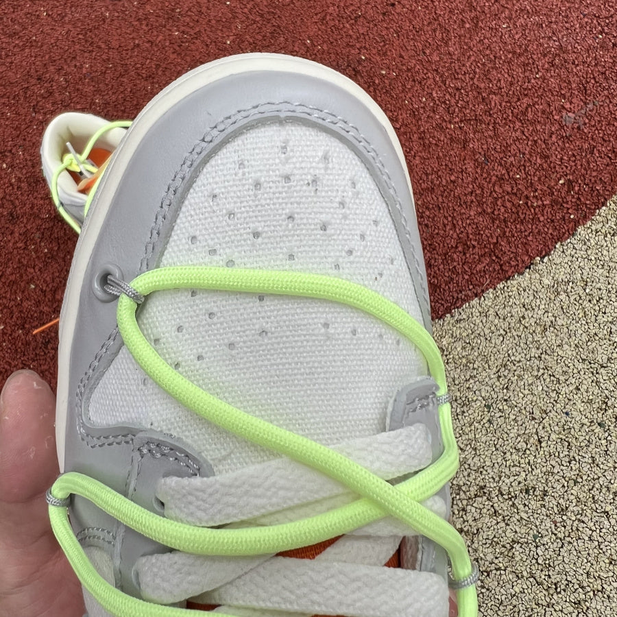 Off white dunk low lot 43