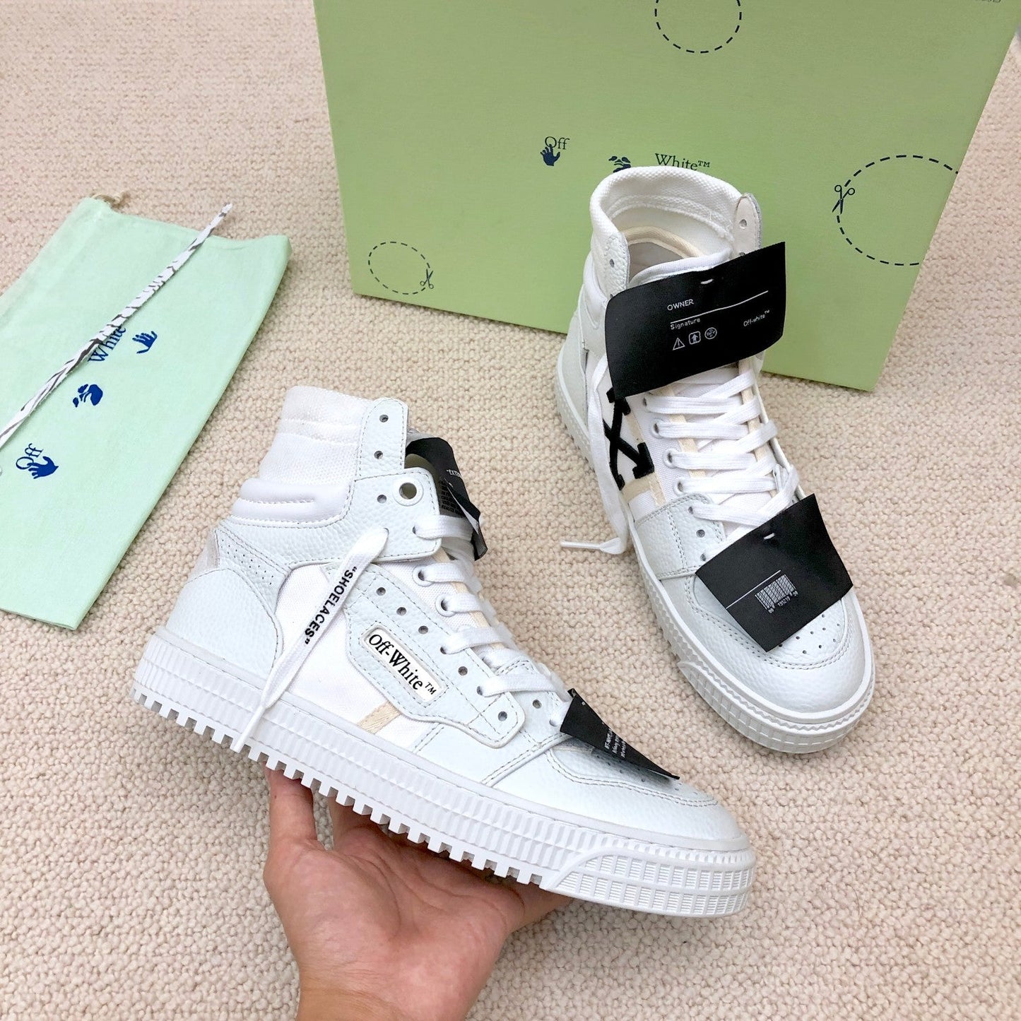 OFF-WHITE Court