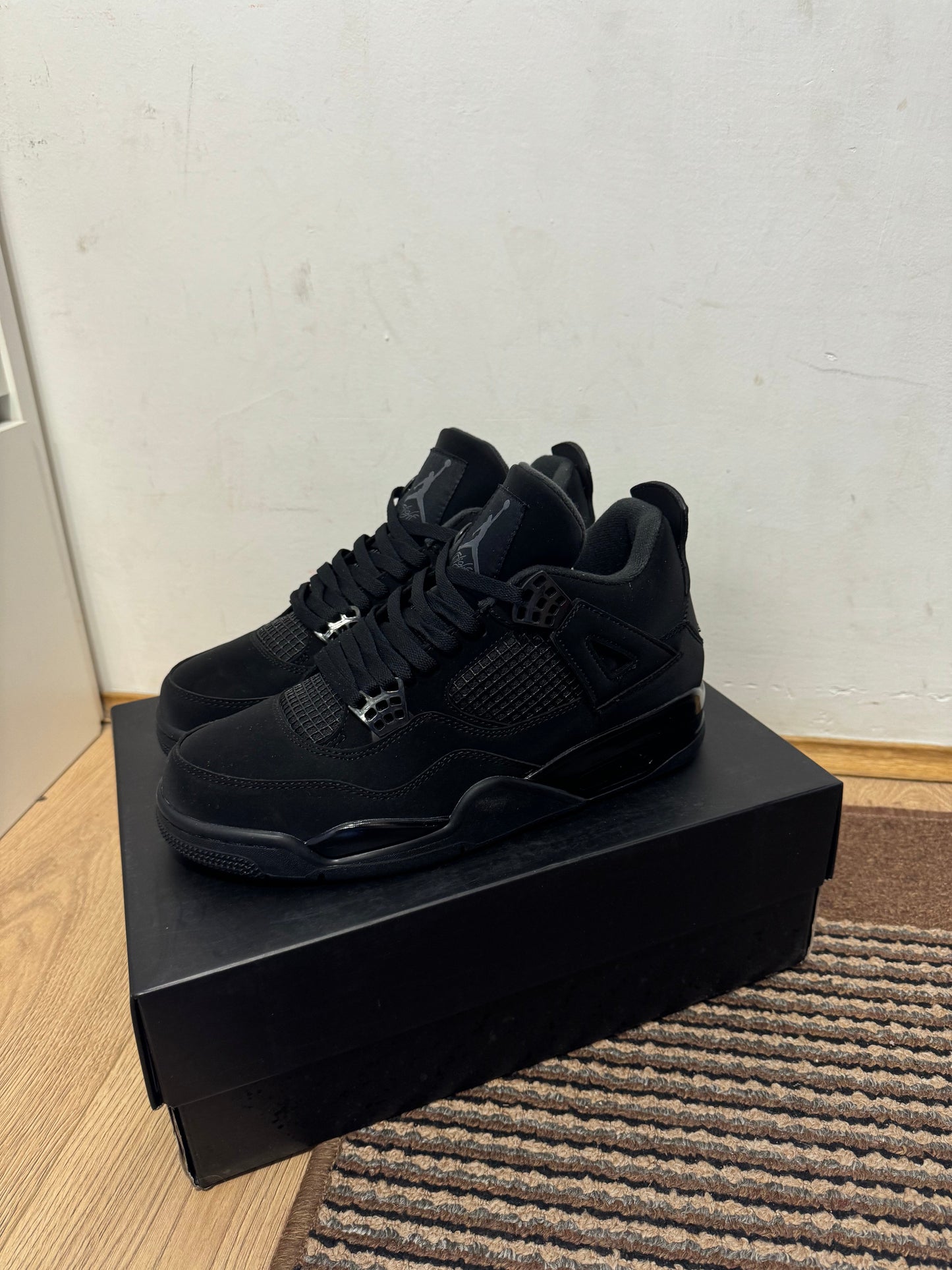 Jordan 4 Black Cat Broj 39,43,45(Odmah dostupno)