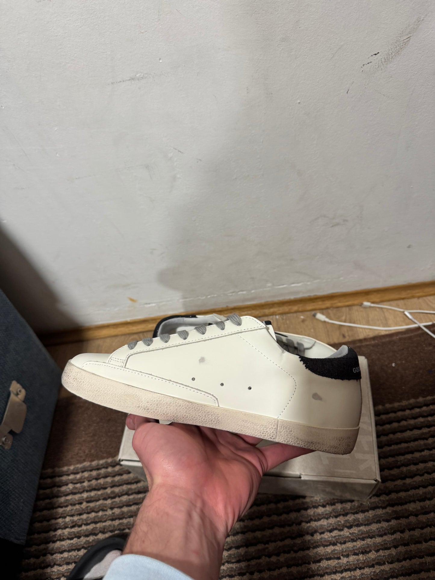 Golden goose 37,41(Odmah dostupne)