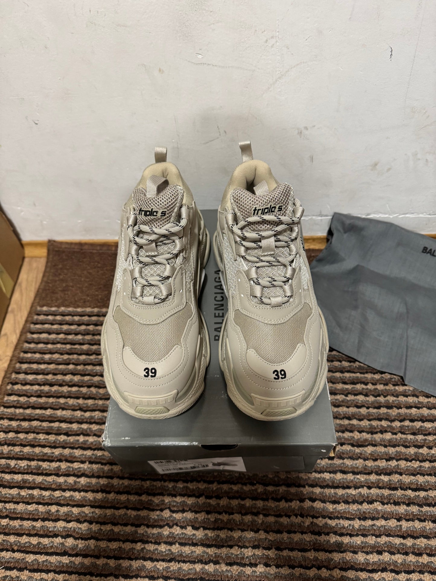 Balenciaga Triple S Broj 39(Odmah dostupno)