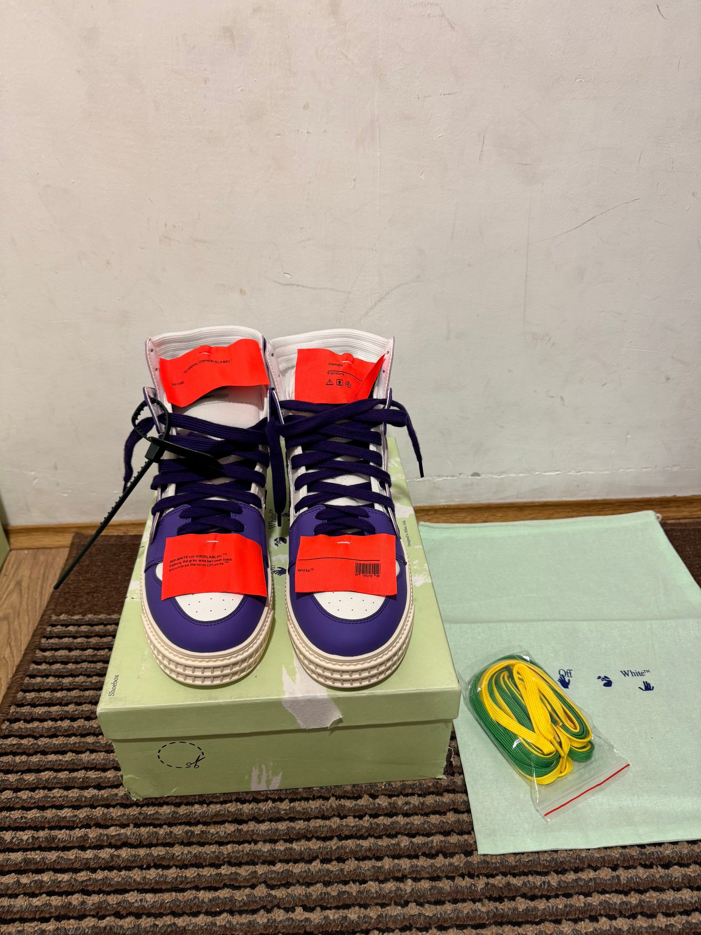 Off White Court Broj 41(Odmah dostupno)