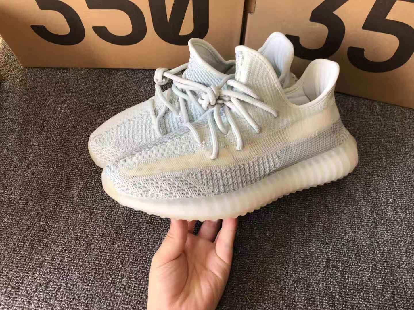 Yeezy 350 Cloud White