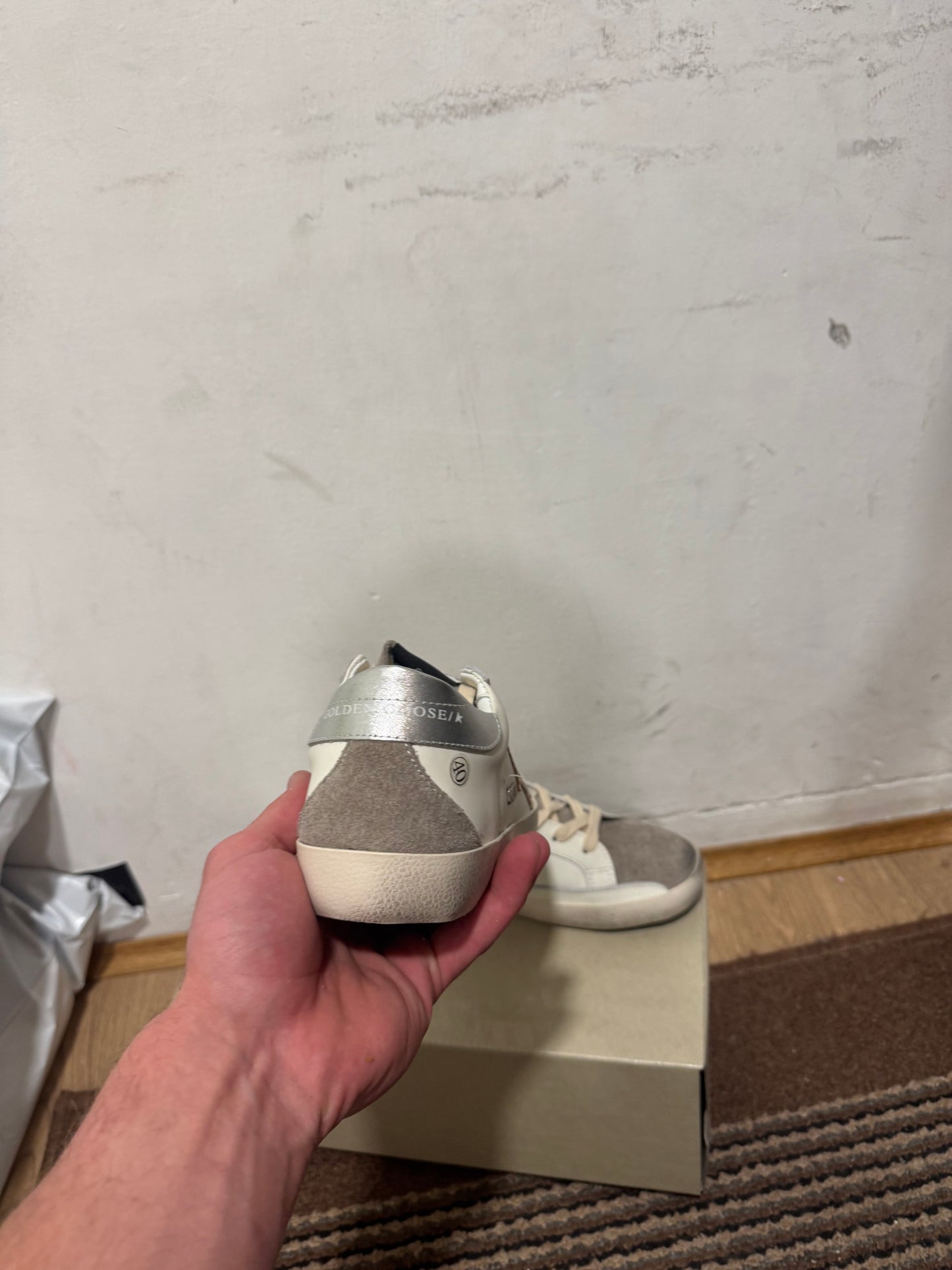Golden Goose Broj 40(Odmah dostupno)