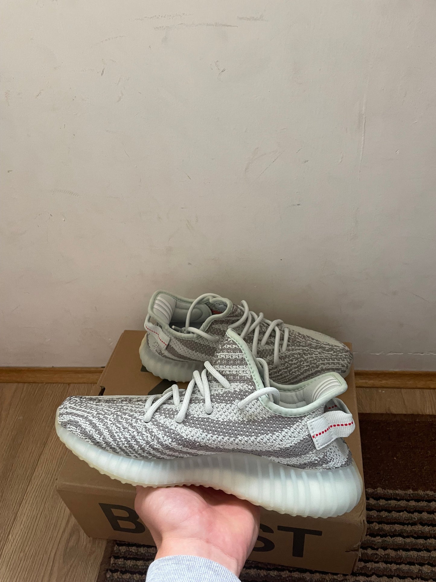 Yeezy 350 Blue Tint Broj 42(Odmah dostupno)