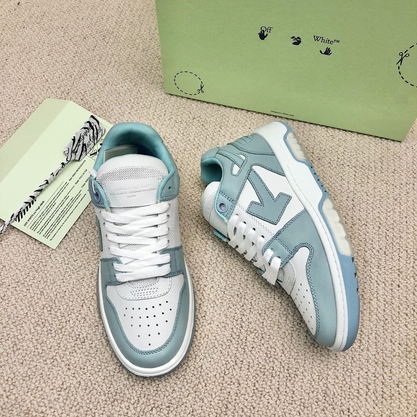 Off white Out Of Office