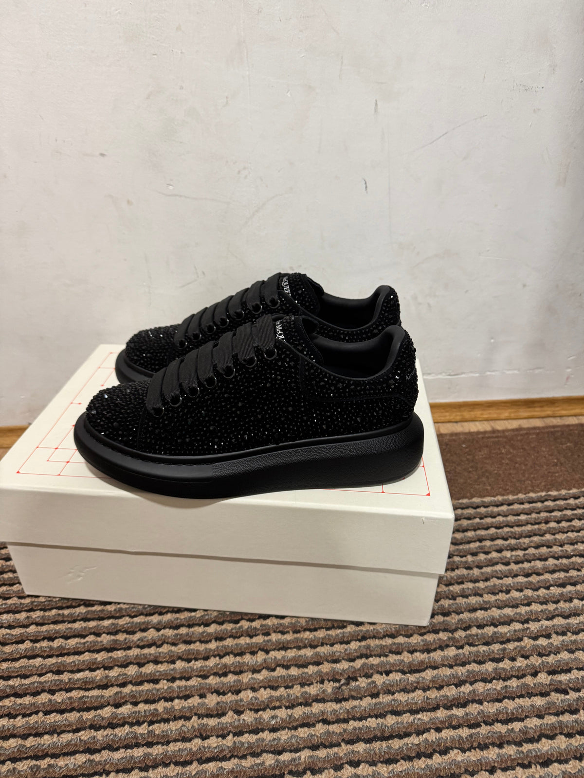 Alexander McQueen Broj 38,39,44(Odmah Dostupno)