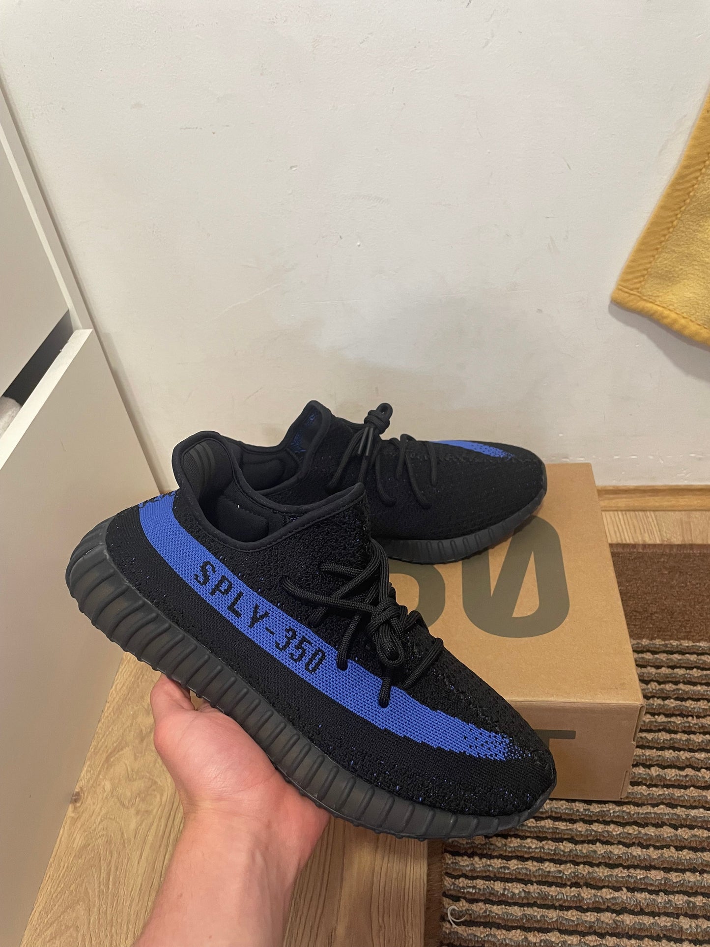 Yeezy 350 Dazzling Blue Broj 41(Odmah dostupno)
