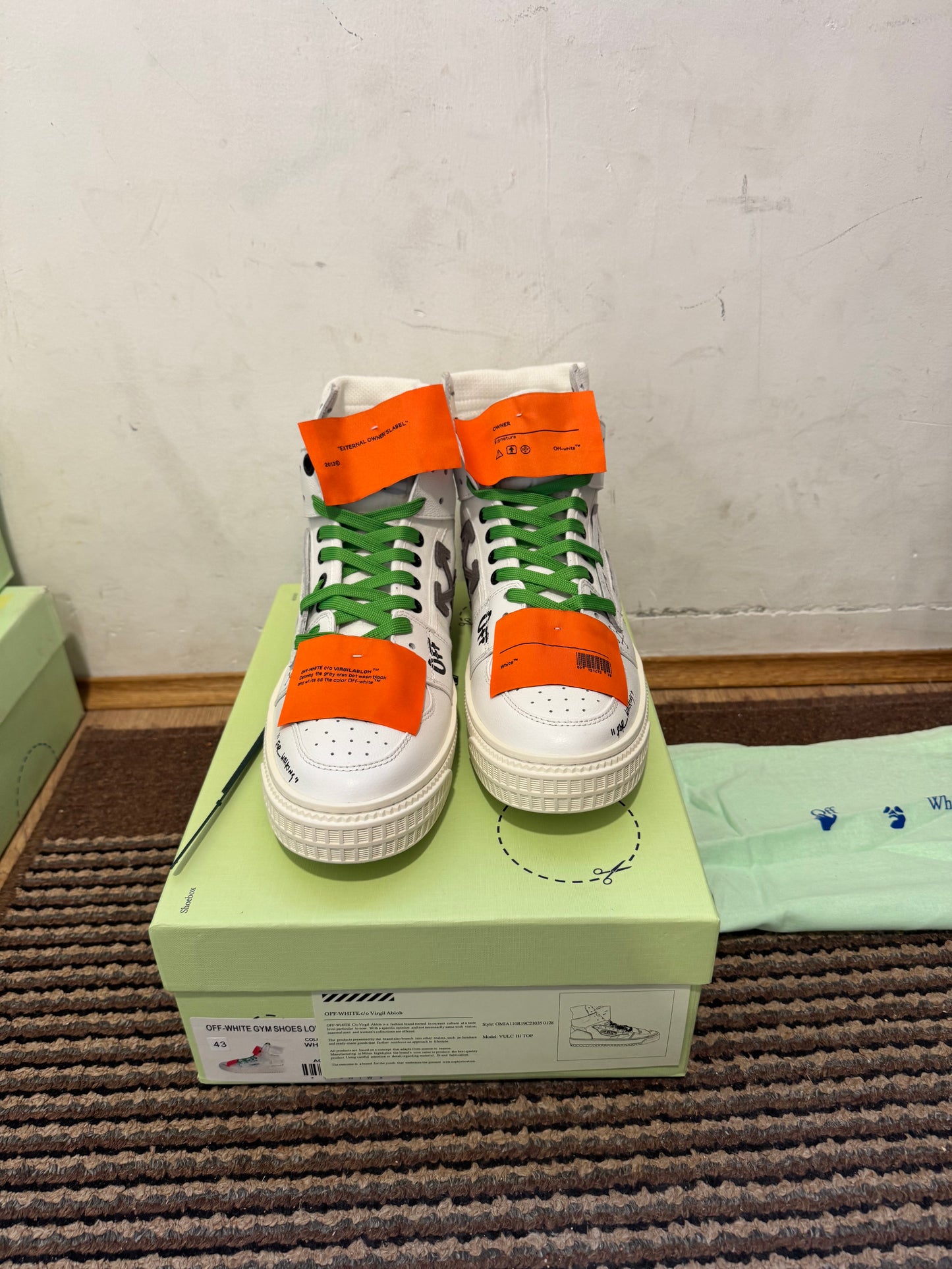 Off White Court Broj 43(Odmah dostupno)