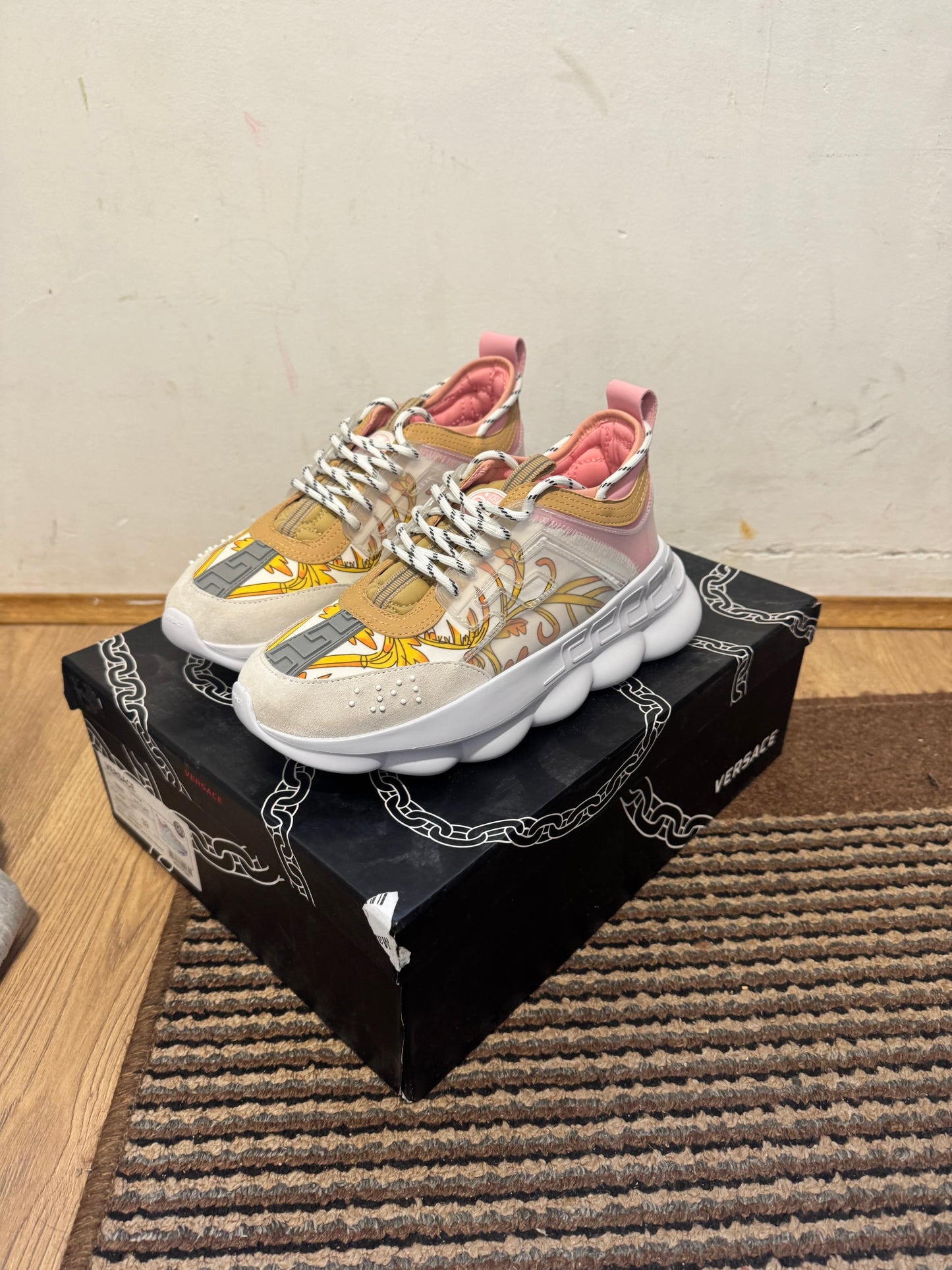 Versace Broj 39(Odmah dostupno)