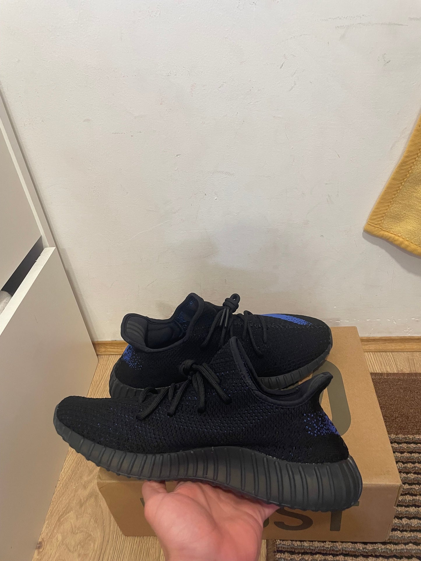 Yeezy 350 Dazzling Blue Broj 41(Odmah dostupno)