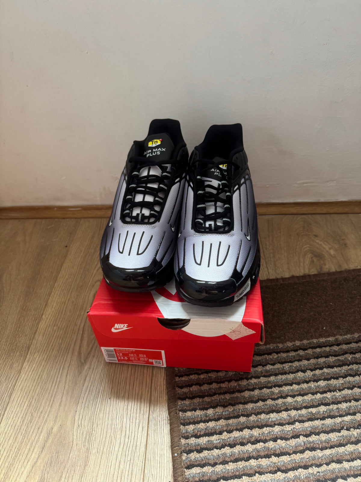 Nike Air max Plus 3 Broj 46 (Odmah Dostupno)