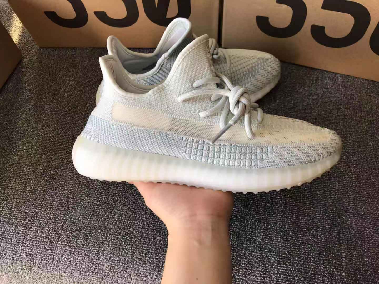 Yeezy 350 Cloud White