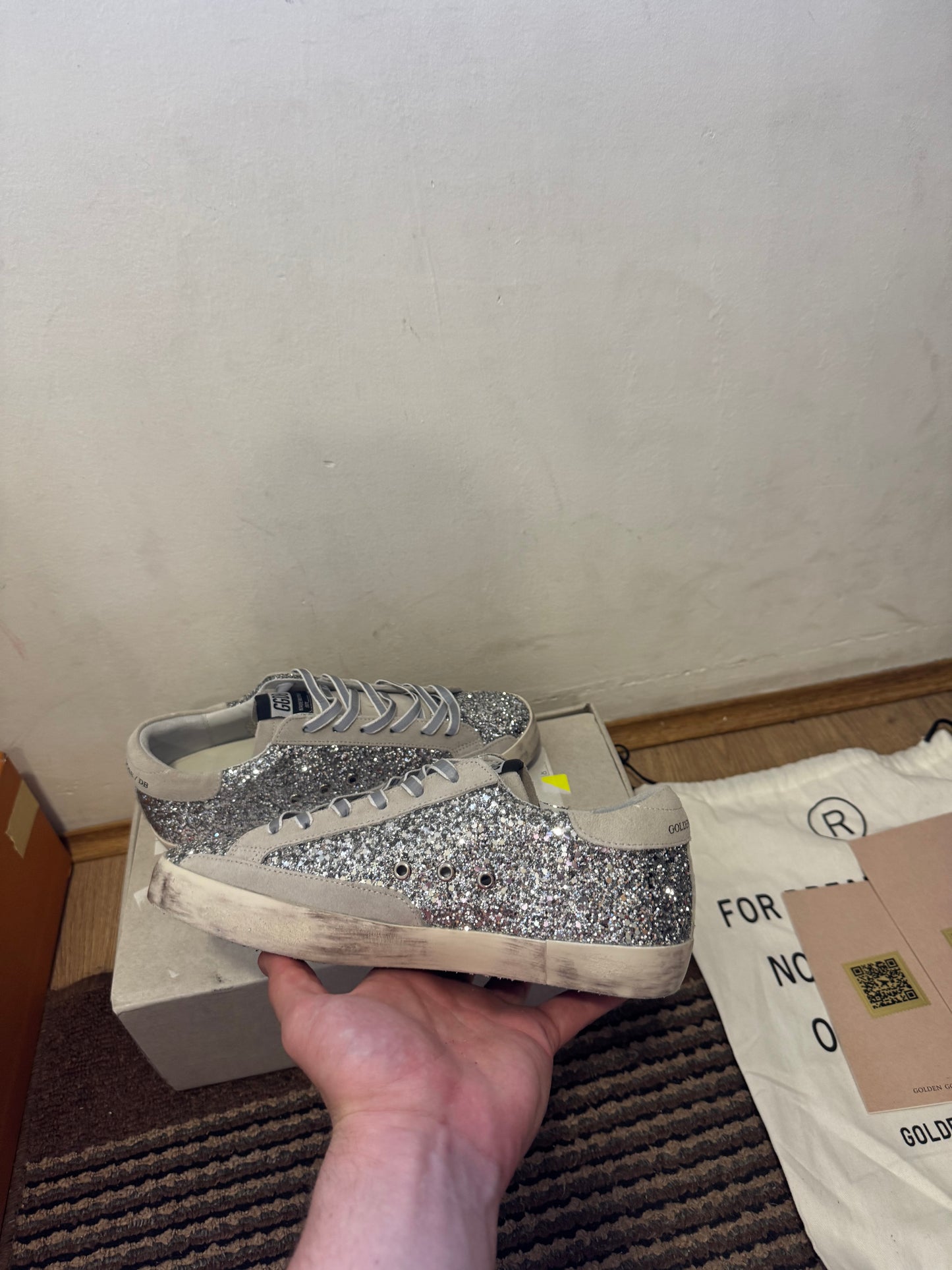 Golden Goose Broj 40(Odmah dostupno)
