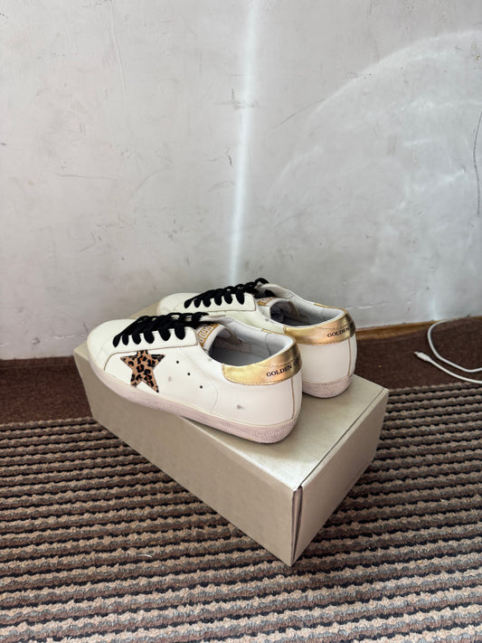Golden Goose Broj 40(Odmah dostupno)