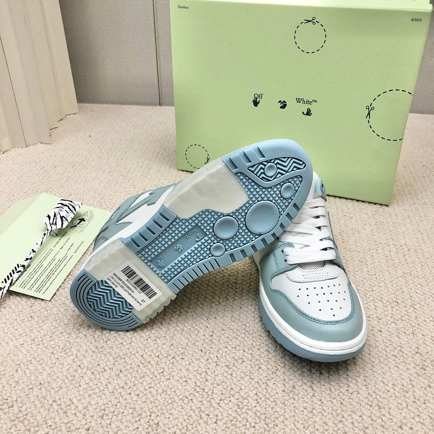 Off white Out Of Office