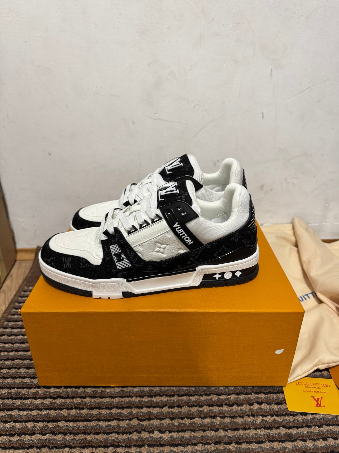Lv Trainer Broj 38,39(Odmah dostupno)