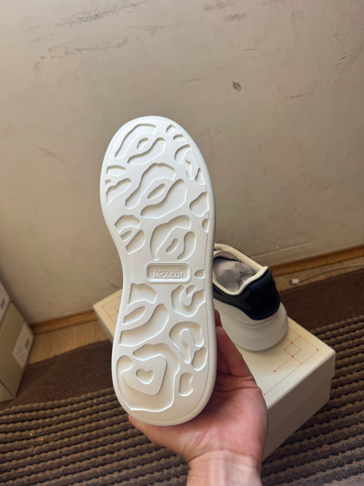 Alexander McQueen Broj 44(Odmah Dostupno)
