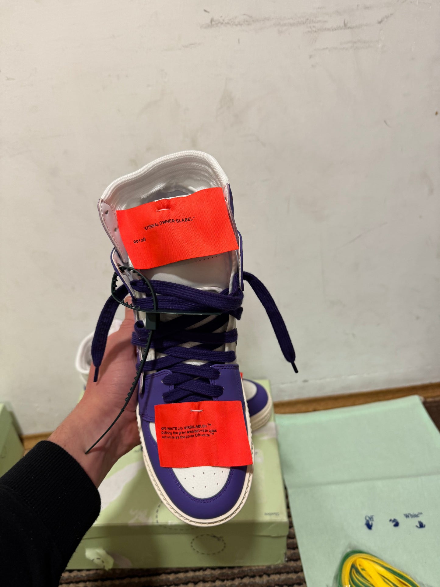 Off White Court Broj 41(Odmah dostupno)