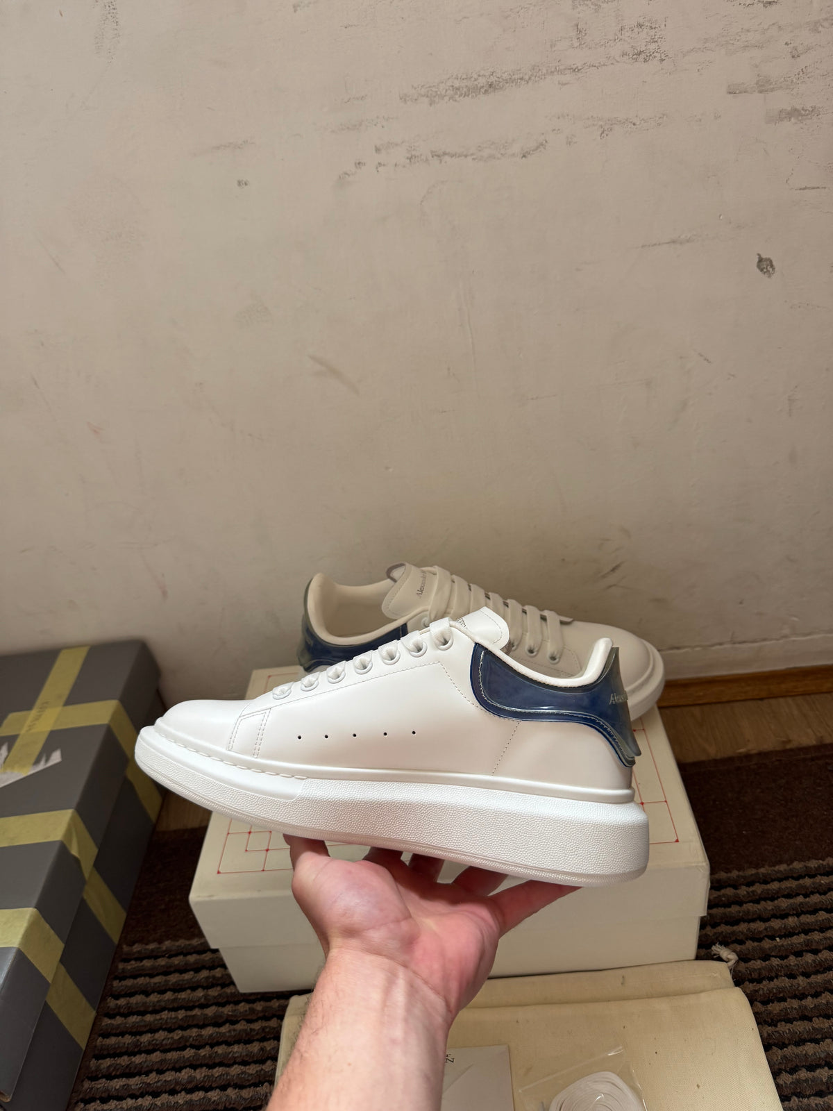 Alexander McQueen Broj 44(Odmah Dostupno)