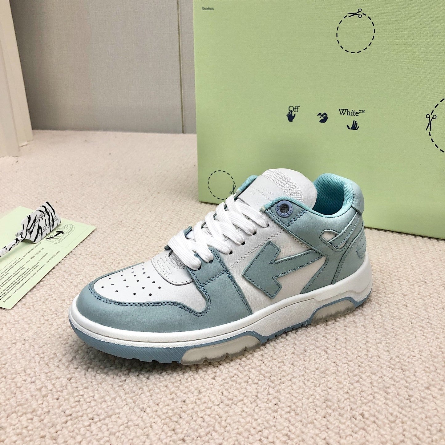 Off white Out Of Office