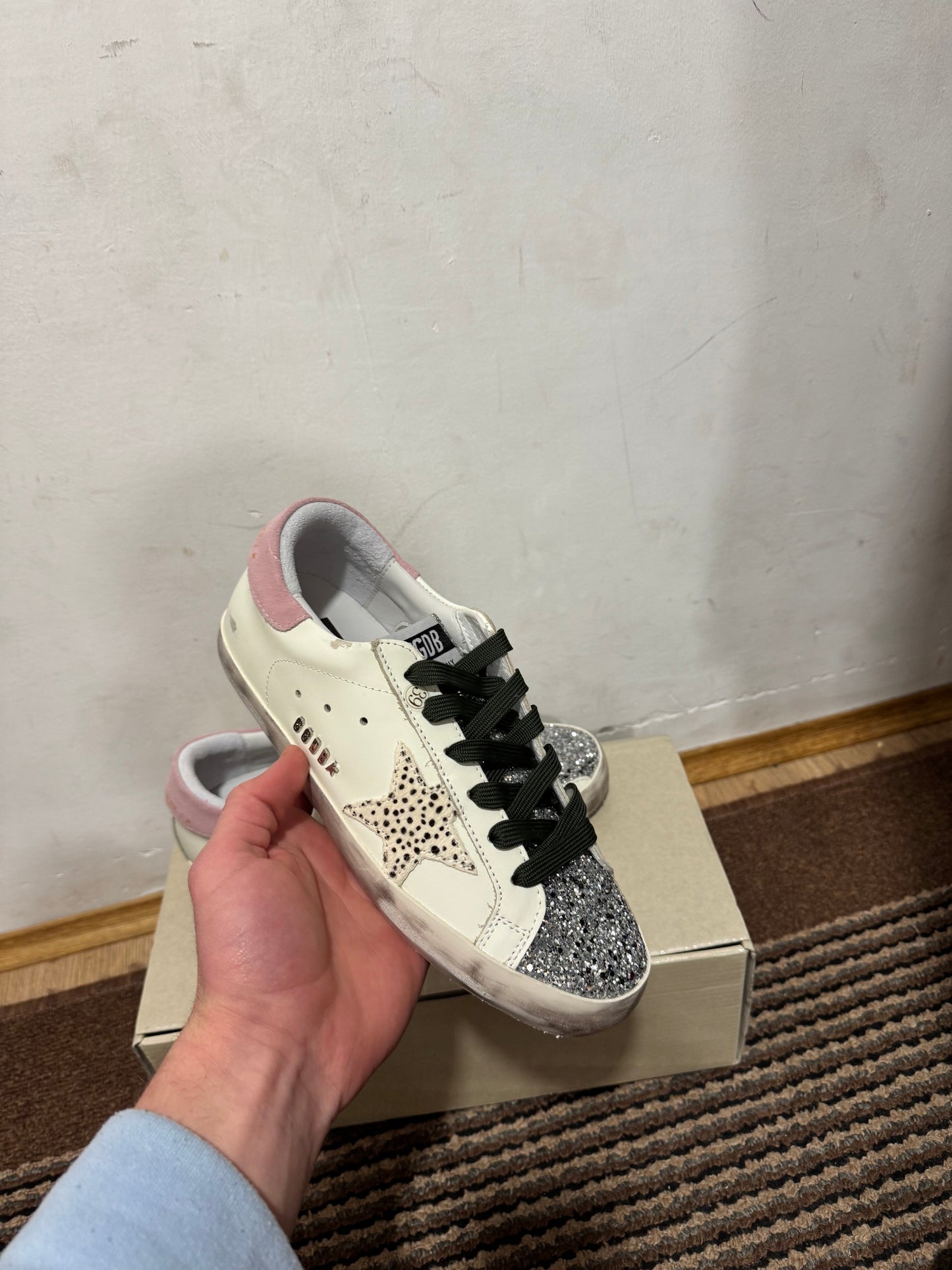 Golden Goose Broj 40(Odmah dostupno)
