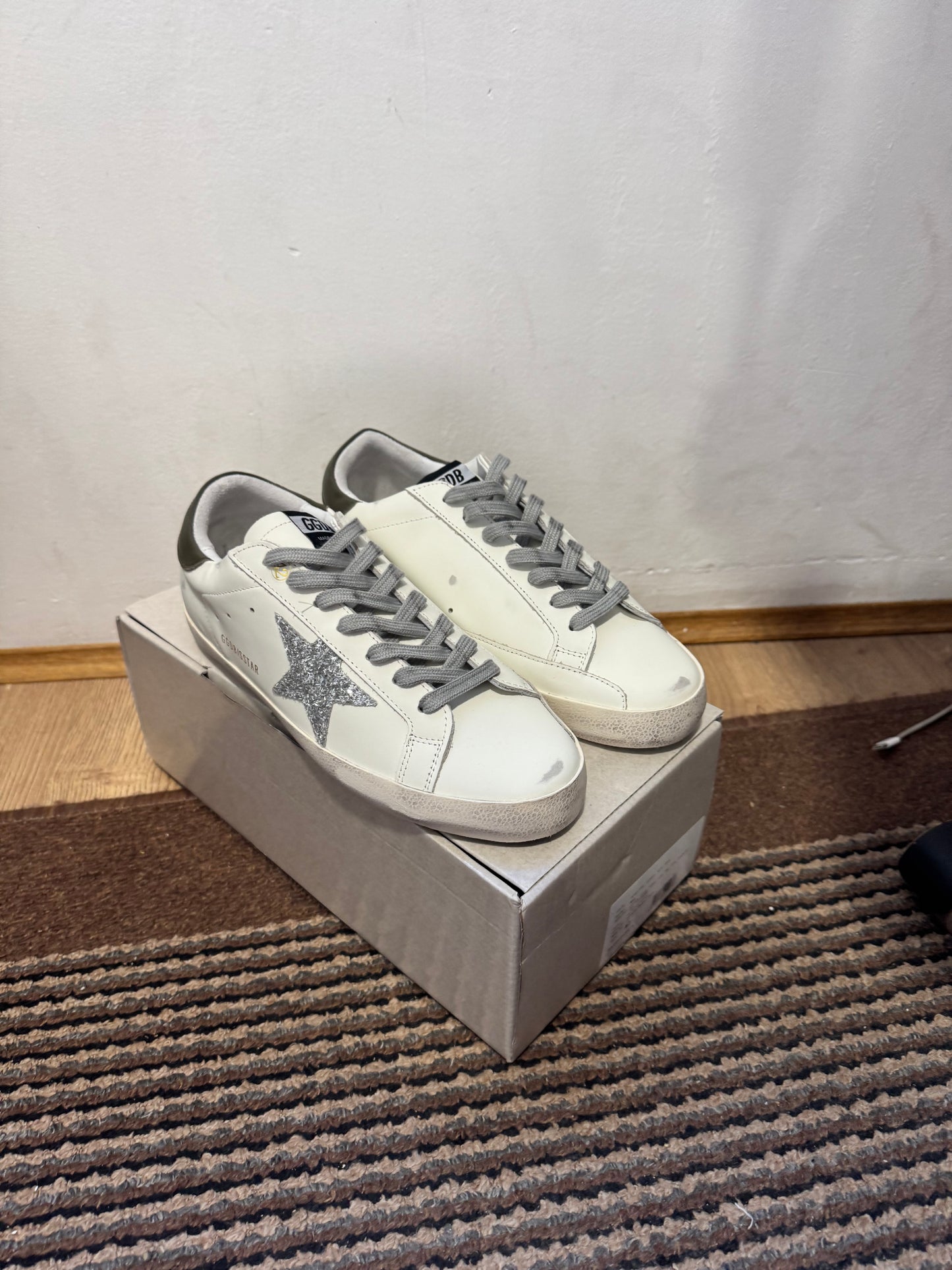 Golden Goose Broj 38,41(Odmah dostupno)