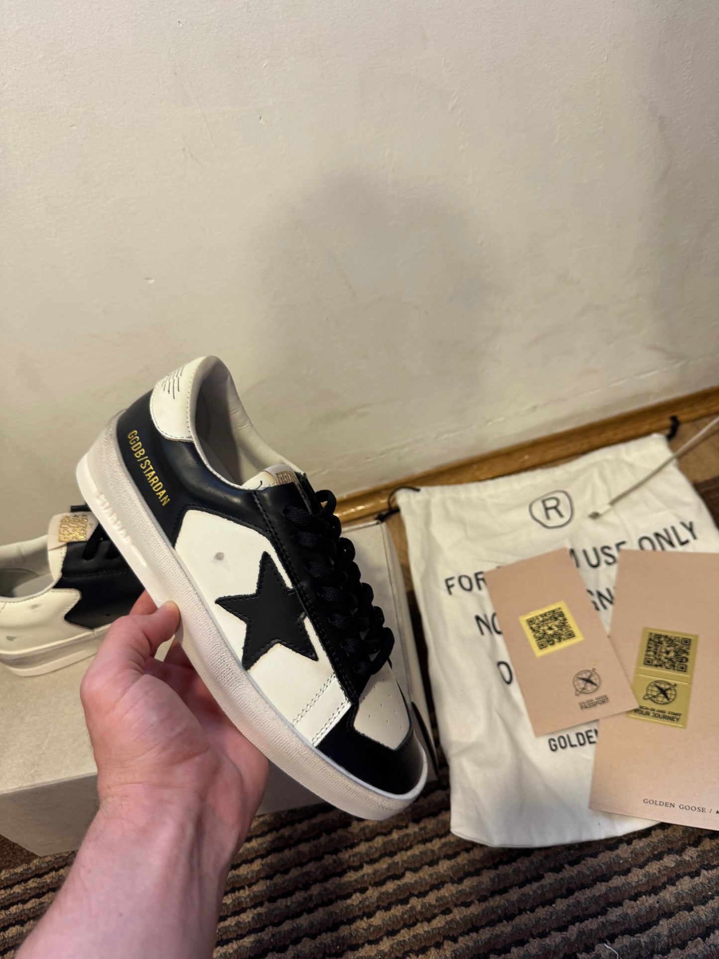 Golden Goose Broj 40(Odmah dostupno)
