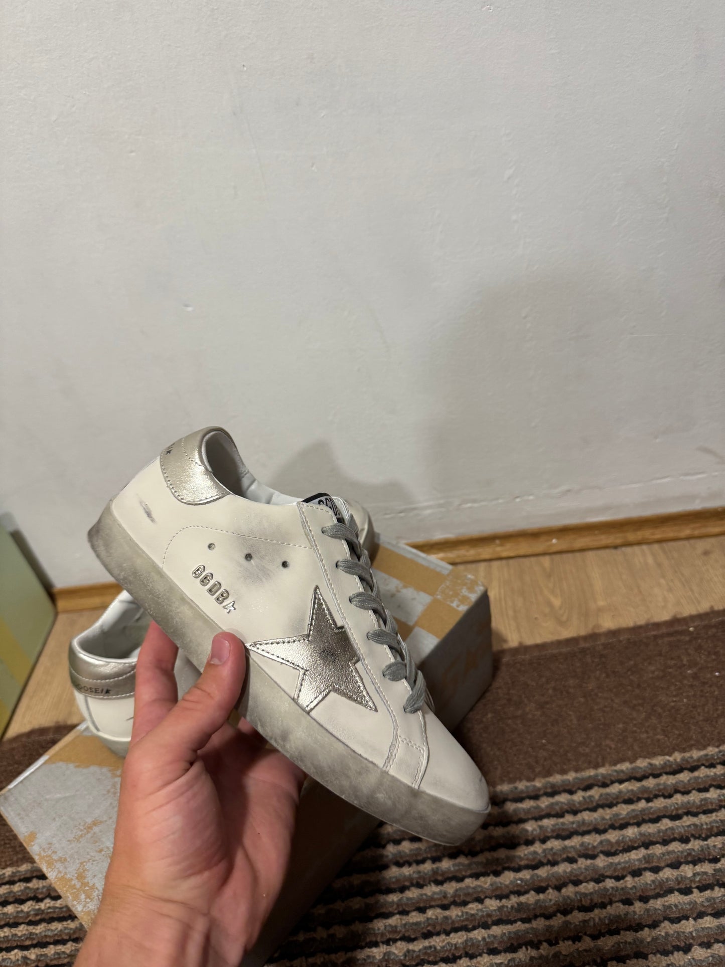 Golden Goose Broj 40(Odmah dostupno)