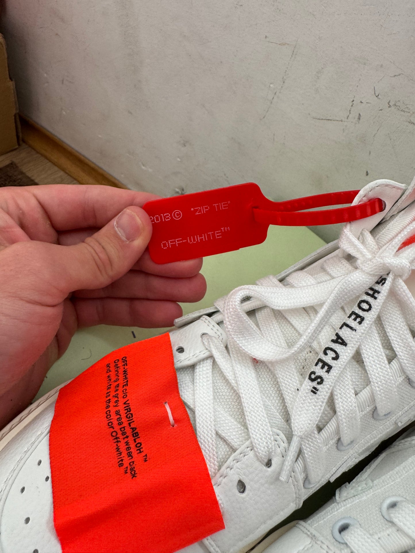 Off White Court Broj 36(Odmah dostupno)
