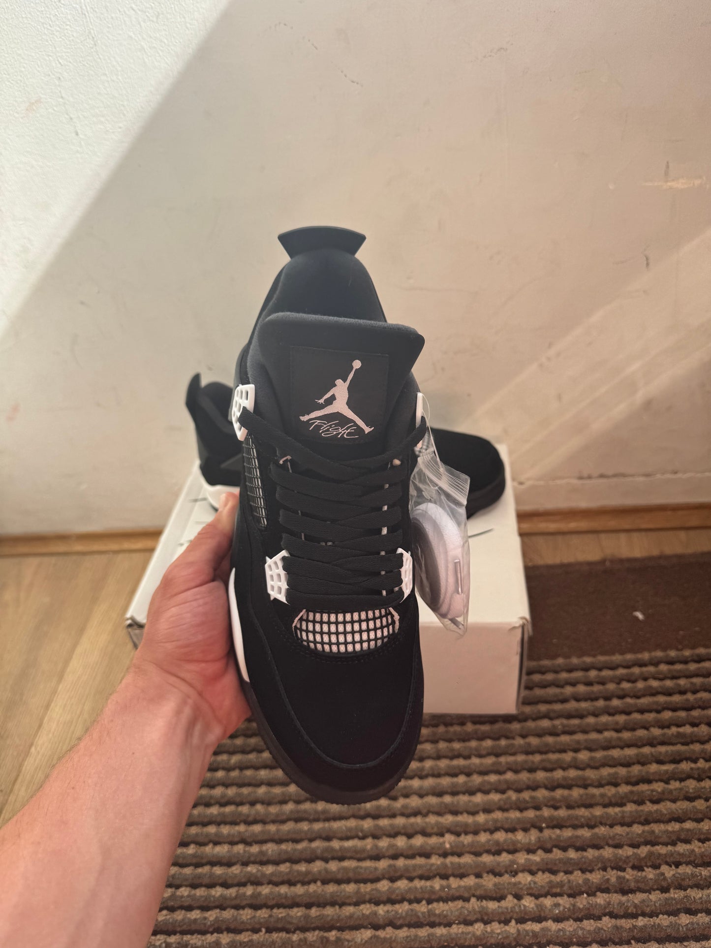 Jordan 4 White Thunder Broj 36(Odmah dostupno)
